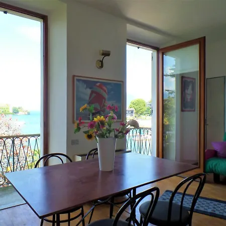 The Bay Стреза